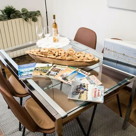 Casa Paradisino - Smart Work, Wifi, Free Beach Apartment Viareggio